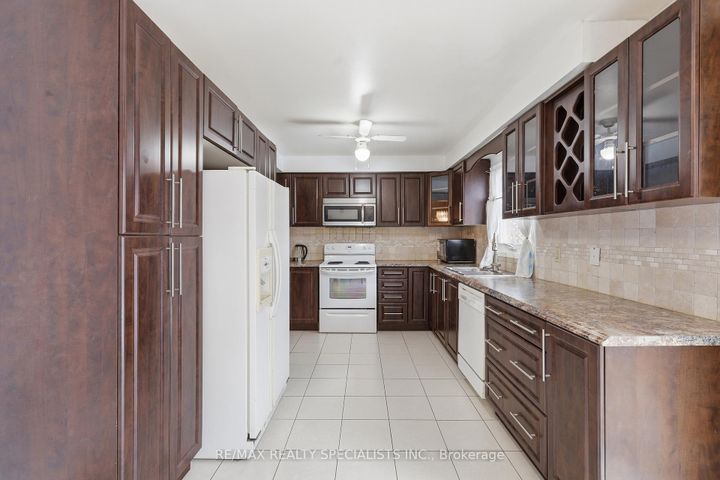 Photo 25 at 162 Major William Sharpe Drive, Northwood Park, Brampton