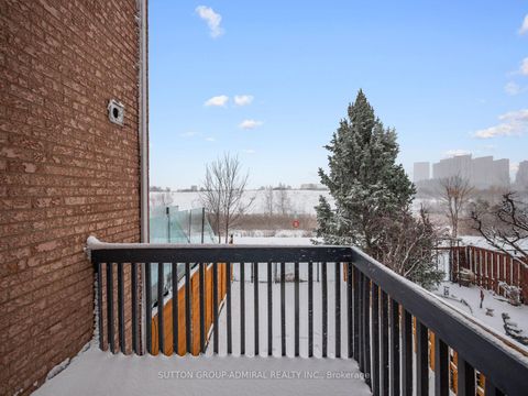 Photo 24 at 81 Parktree Drive, Maple, Vaughan