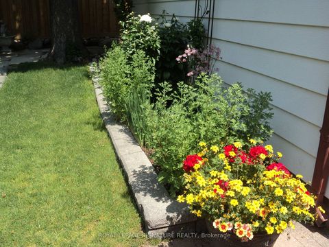 Photo 38 at 136 Cranbrooke Avenue, Lawrence Park North, Toronto