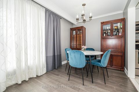 Photo 9 at 22 Dimplefield Place, West Deane, Toronto