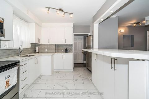 Photo 11 at 22 Dimplefield Place, West Deane, Toronto