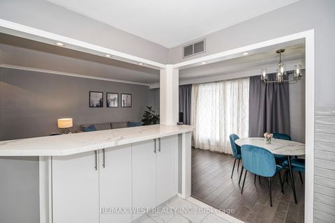 Photo 13 at 22 Dimplefield Place, West Deane, Toronto