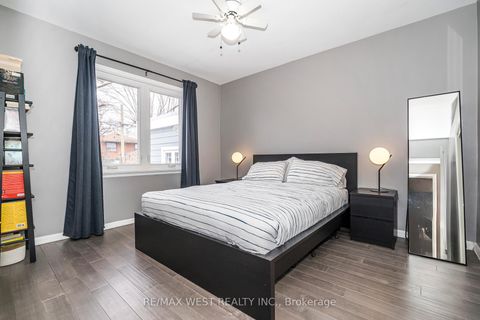 Photo 16 at 22 Dimplefield Place, West Deane, Toronto