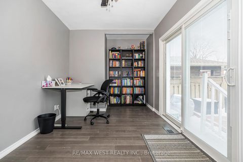Photo 20 at 22 Dimplefield Place, West Deane, Toronto