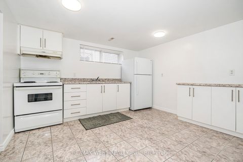 Photo 28 at 22 Dimplefield Place, West Deane, Toronto