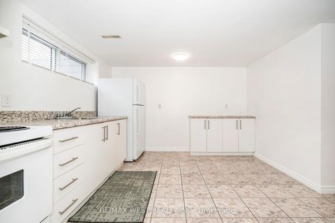 Photo 29 at 22 Dimplefield Place, West Deane, Toronto