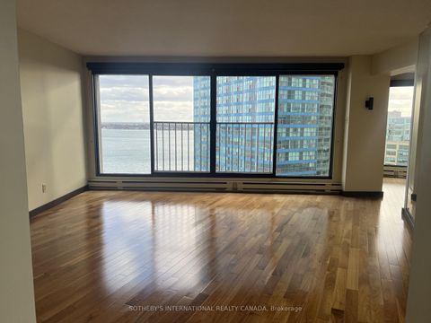 Photo 7 at 1414 - 55 Harbour Square, Waterfront Communities C1, Toronto