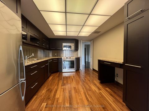 Photo 13 at 1414 - 55 Harbour Square, Waterfront Communities C1, Toronto