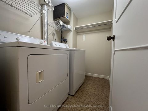 Photo 16 at 1414 - 55 Harbour Square, Waterfront Communities C1, Toronto