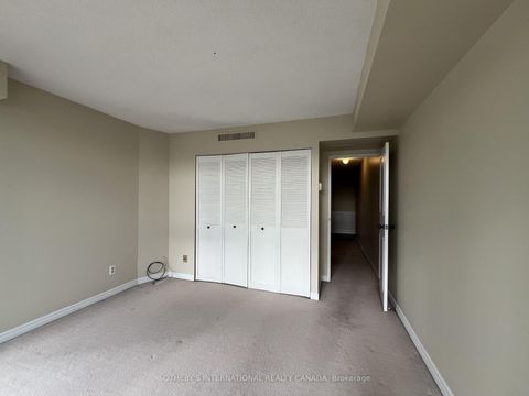 Photo 21 at 1414 - 55 Harbour Square, Waterfront Communities C1, Toronto