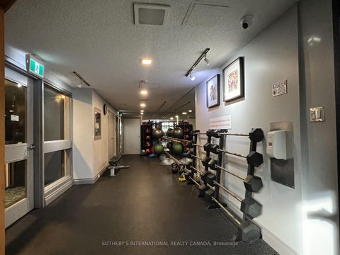 Photo 31 at 1414 - 55 Harbour Square, Waterfront Communities C1, Toronto