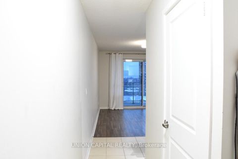 Photo 3 at 1016 - 1235 Bayly Street, Bay Ridges, Pickering