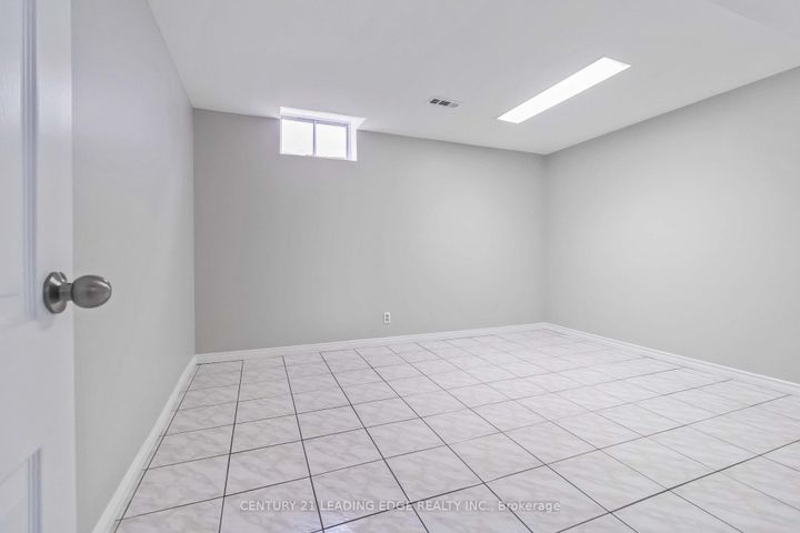 Photo 44 at 286 Fernforest Drive, Wellington, Brampton