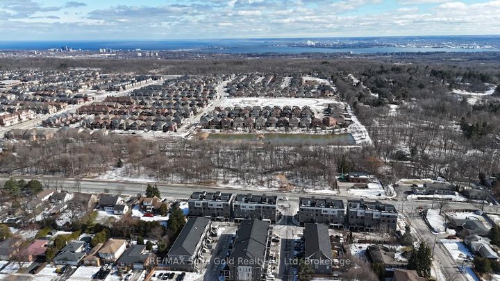 Photo 34 at 58 - 383 Dundas Street E, Waterdown, Hamilton