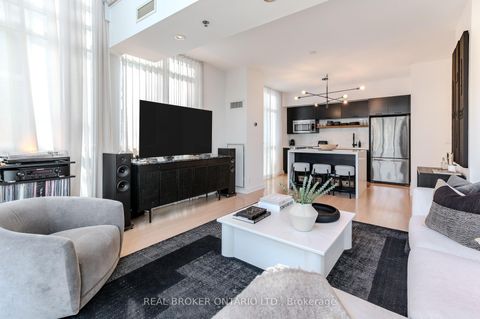 Photo 10 at Lph22 - 21 Nelson Street, Waterfront Communities C1, Toronto