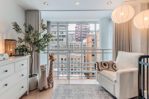 Photo 33 at Lph22 - 21 Nelson Street, Waterfront Communities C1, Toronto