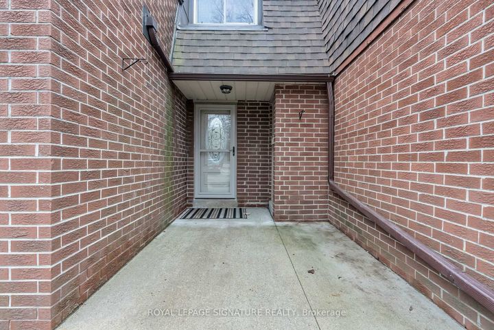 Photo 5 at #20 - 6240 Montevideo Road, Meadowvale, Mississauga