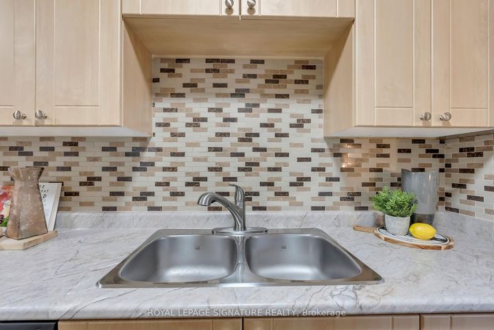 Photo 22 at #20 - 6240 Montevideo Road, Meadowvale, Mississauga