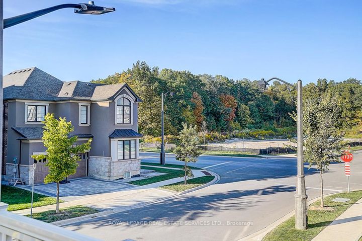 Photo 25 at 3439 George Savage Avenue, GO Glenorchy, Oakville