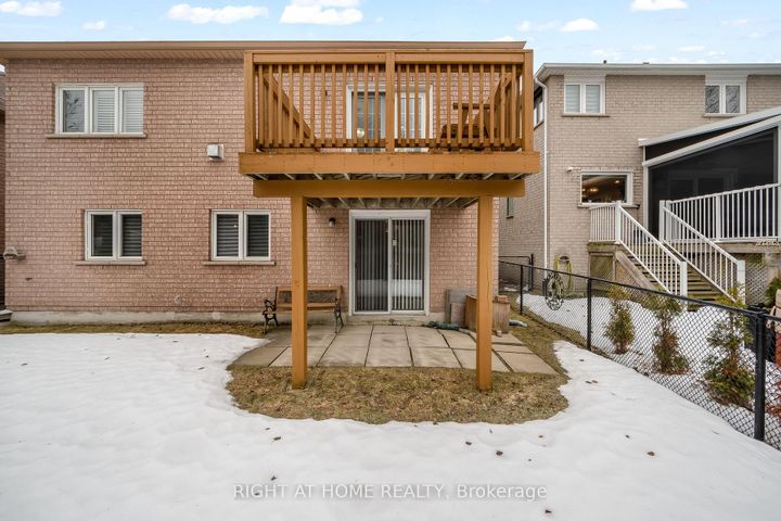 Photo 10 at 46 Woodhaven Crescent, Oak Ridges, Richmond Hill