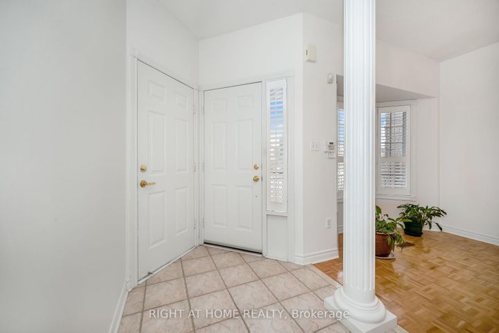 Photo 11 at 46 Woodhaven Crescent, Oak Ridges, Richmond Hill