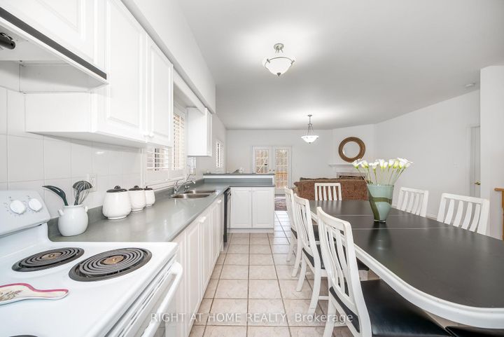 Photo 23 at 46 Woodhaven Crescent, Oak Ridges, Richmond Hill