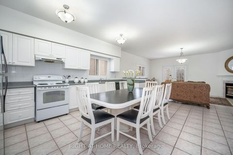 Photo 17 at 46 Woodhaven Crescent, Oak Ridges, Richmond Hill