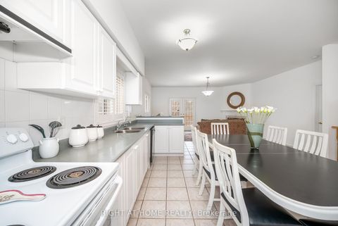 Photo 23 at 46 Woodhaven Crescent, Oak Ridges, Richmond Hill