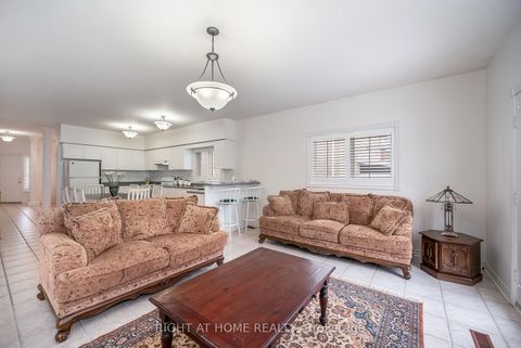 Photo 27 at 46 Woodhaven Crescent, Oak Ridges, Richmond Hill