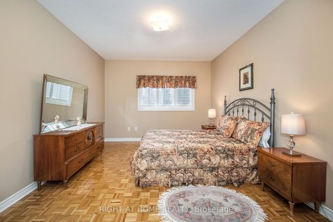 Photo 32 at 46 Woodhaven Crescent, Oak Ridges, Richmond Hill