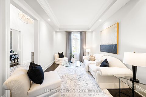 Photo 3 at 28 Chuck Ormsby Crescent, King City, King