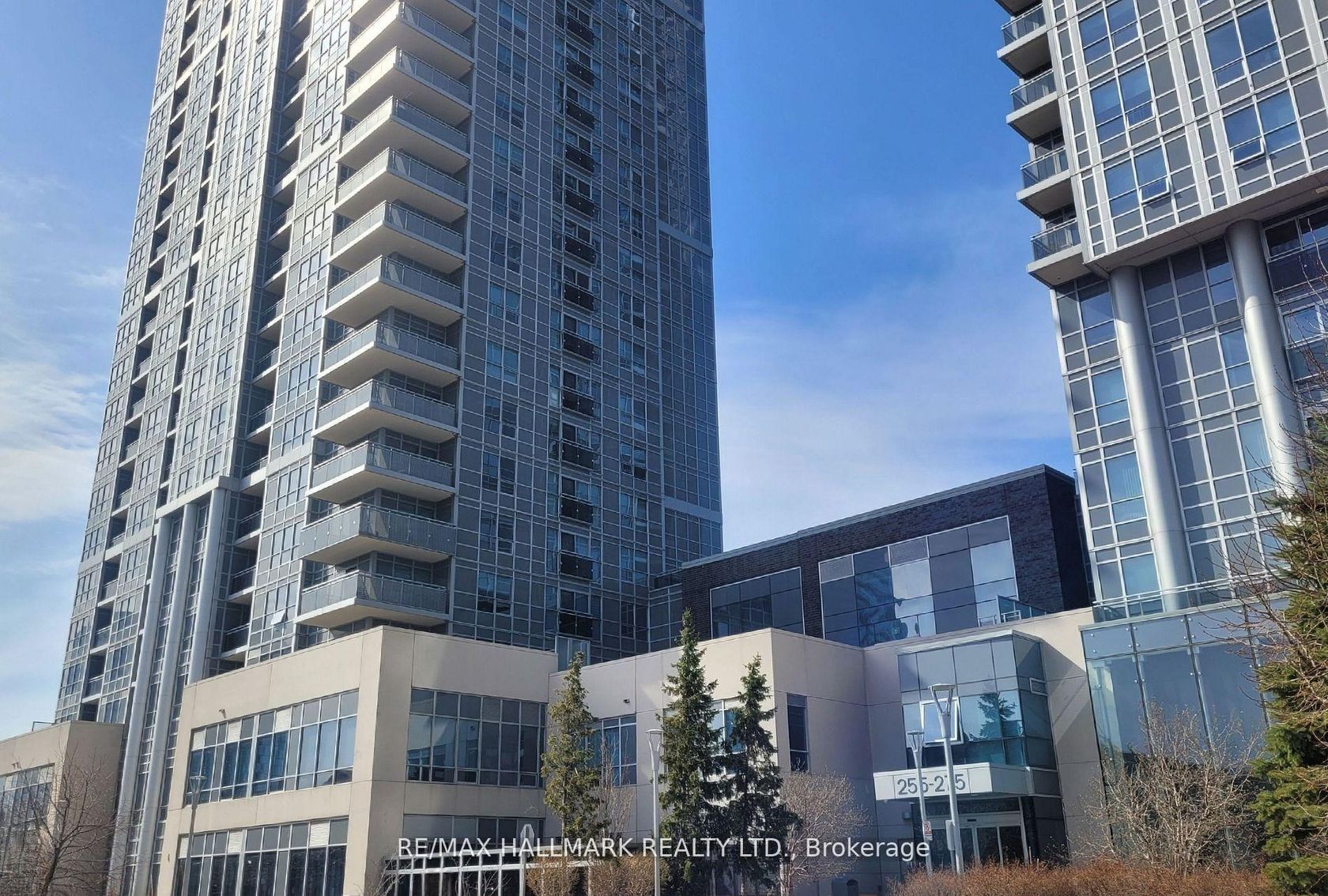 420 - 275 Village Green Square, Malvern West, Toronto 