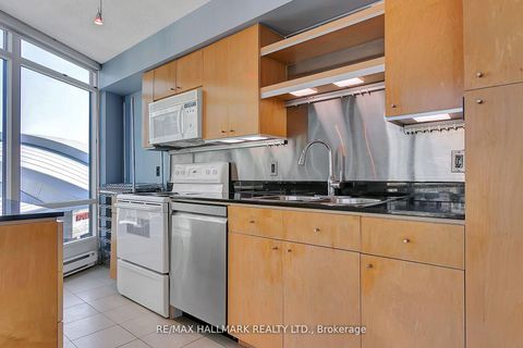 Photo 10 at 2209 - 373 Front Street W, Waterfront Communities C1, Toronto