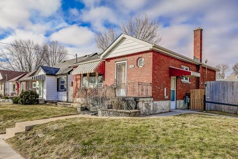 Photo 1 at 402 Division Street, O'Neill, Oshawa