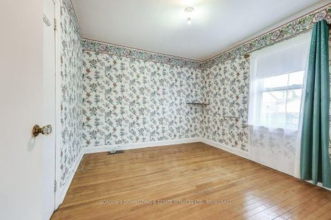 Photo 23 at 402 Division Street, O'Neill, Oshawa