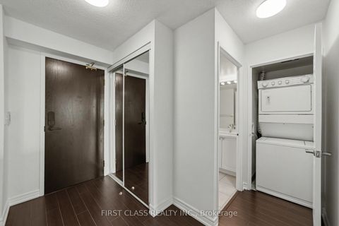 Photo 2 at 2909 - 23 Hollywood Avenue, Willowdale East, Toronto