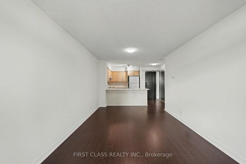 Photo 10 at 2909 - 23 Hollywood Avenue, Willowdale East, Toronto