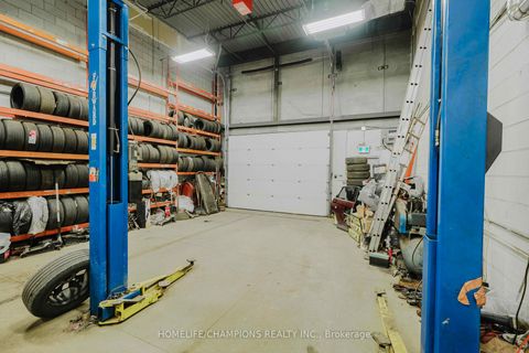 Photo 9 at 12 - 2835 Markham Road, Rouge E11, Toronto