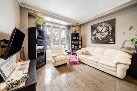 Photo 6 at 22 Northern Dancer Drive, Windfields, Oshawa