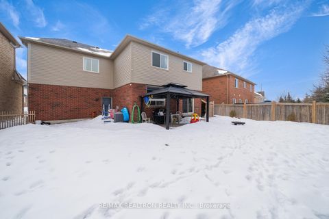 Photo 18 at 22 Northern Dancer Drive, Windfields, Oshawa