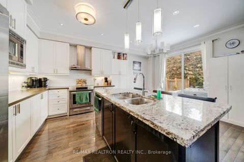 Photo 22 at 22 Northern Dancer Drive, Windfields, Oshawa