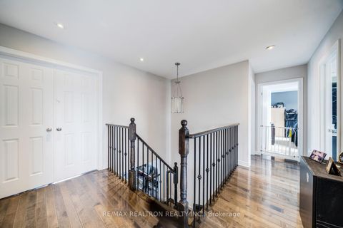 Photo 23 at 22 Northern Dancer Drive, Windfields, Oshawa