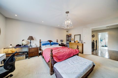 Photo 28 at 22 Northern Dancer Drive, Windfields, Oshawa