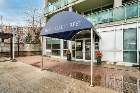 Photo 3 at 605 - 1600 Keele Street, Eglinton West, Toronto