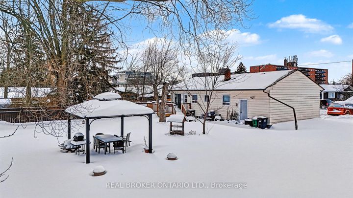 Photo 10 at 1069 Roosevelt Road, Lakeview, Mississauga