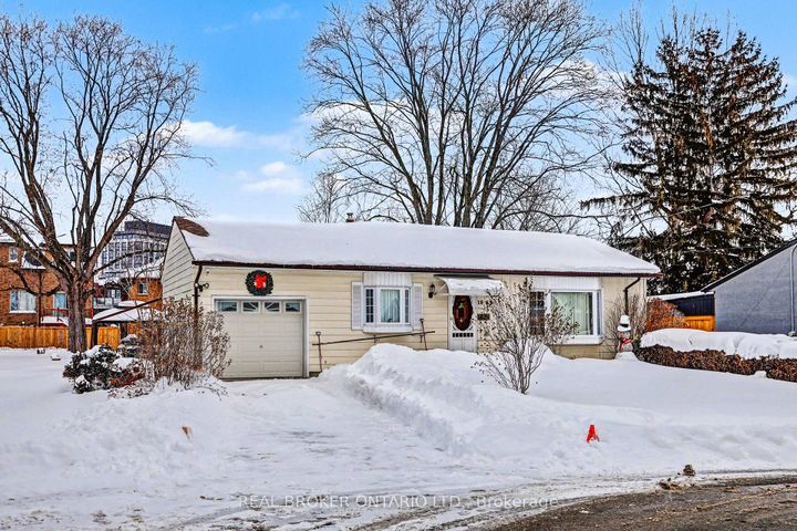 Photo 11 at 1069 Roosevelt Road, Lakeview, Mississauga