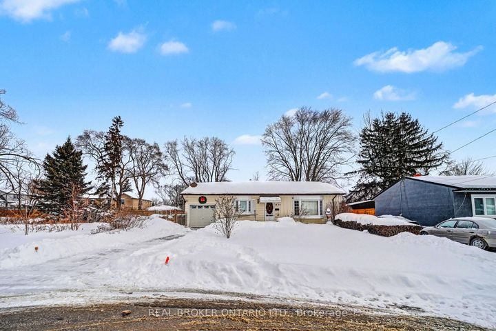 Photo 12 at 1069 Roosevelt Road, Lakeview, Mississauga