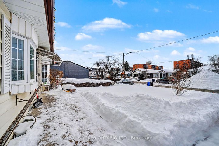 Photo 26 at 1069 Roosevelt Road, Lakeview, Mississauga