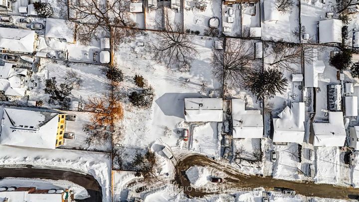 Photo 28 at 1069 Roosevelt Road, Lakeview, Mississauga