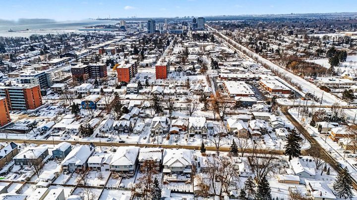 Photo 35 at 1069 Roosevelt Road, Lakeview, Mississauga